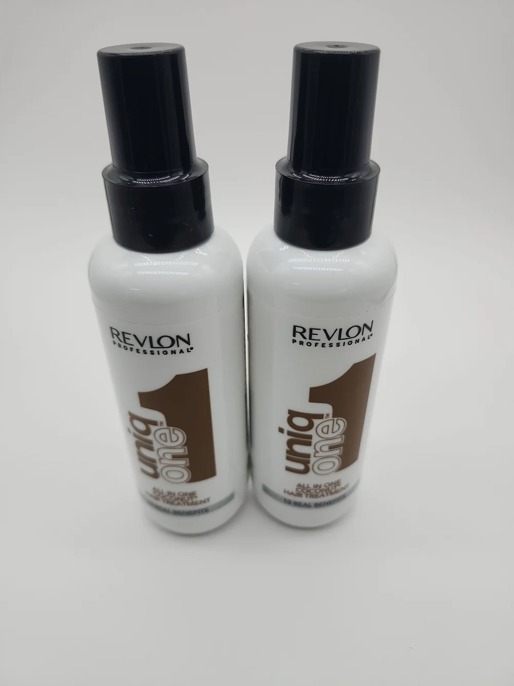 Revlon Uniq One All-In-One Hair Treatment Spray — White and Brown